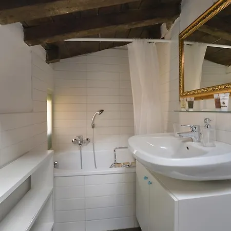 Colombina Halldis Apartment *